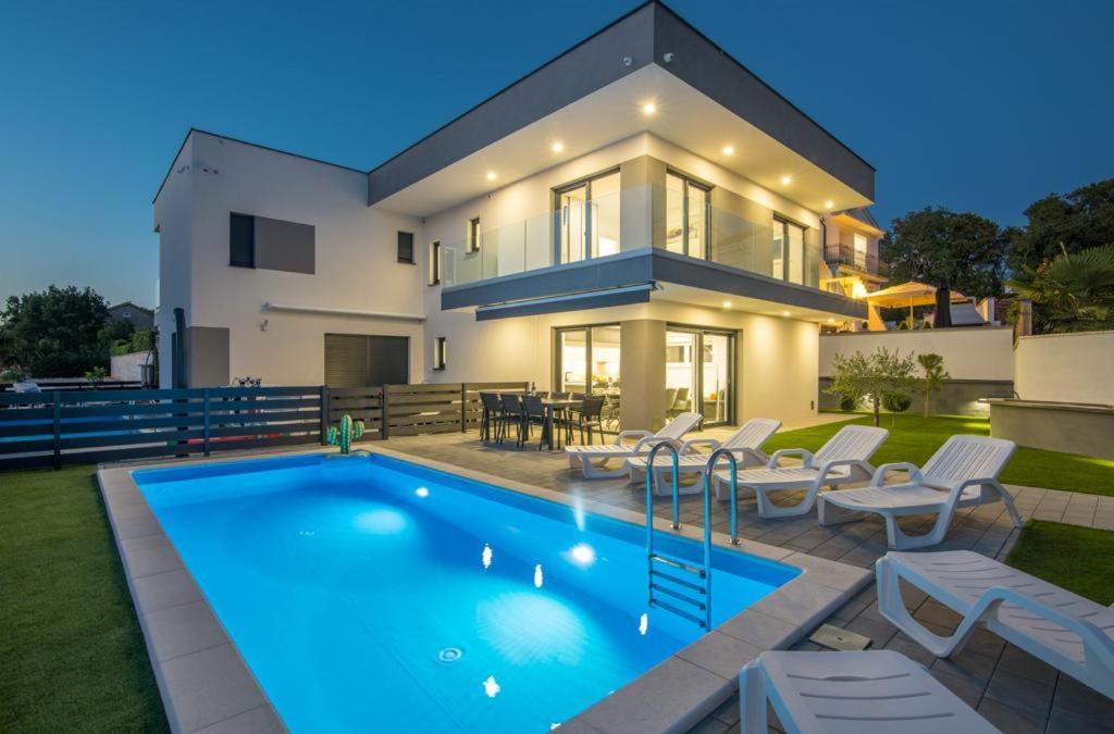 Sveti Vid-Miholjice Villa Andrea מראה חיצוני תמונה